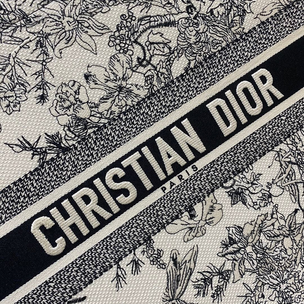 Dior MeDiorum Book Tote Blue Toile de Jouy Flowers Embroidery, Blue, For Women Women’s Handbags, Shoulder Bags, 42cm CD M1286ZTQW_M808