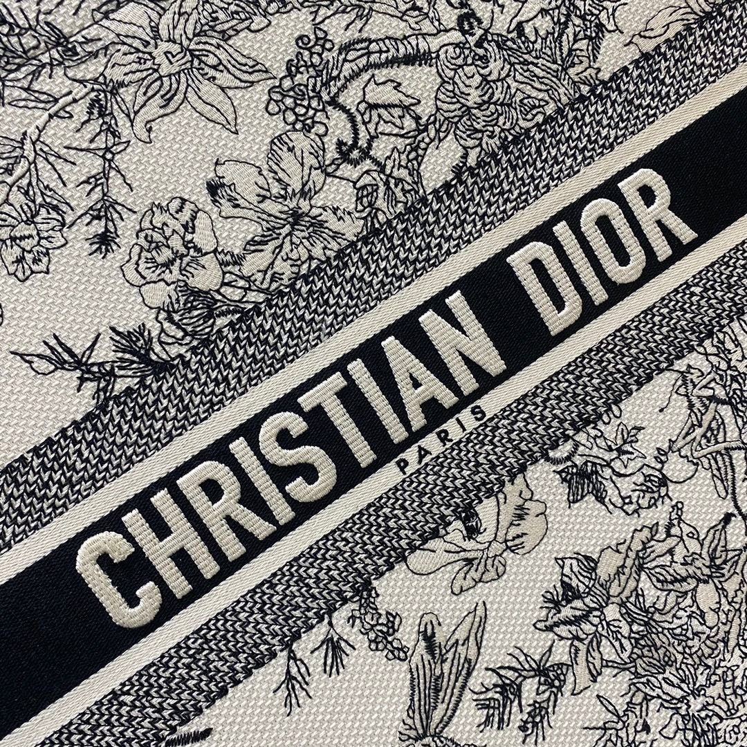 Dior MeDiorum Book Tote Blue Toile de Jouy Flowers Embroidery, Blue, For Women Women’s Handbags, Shoulder Bags, 42cm CD M1286ZTQW_M808