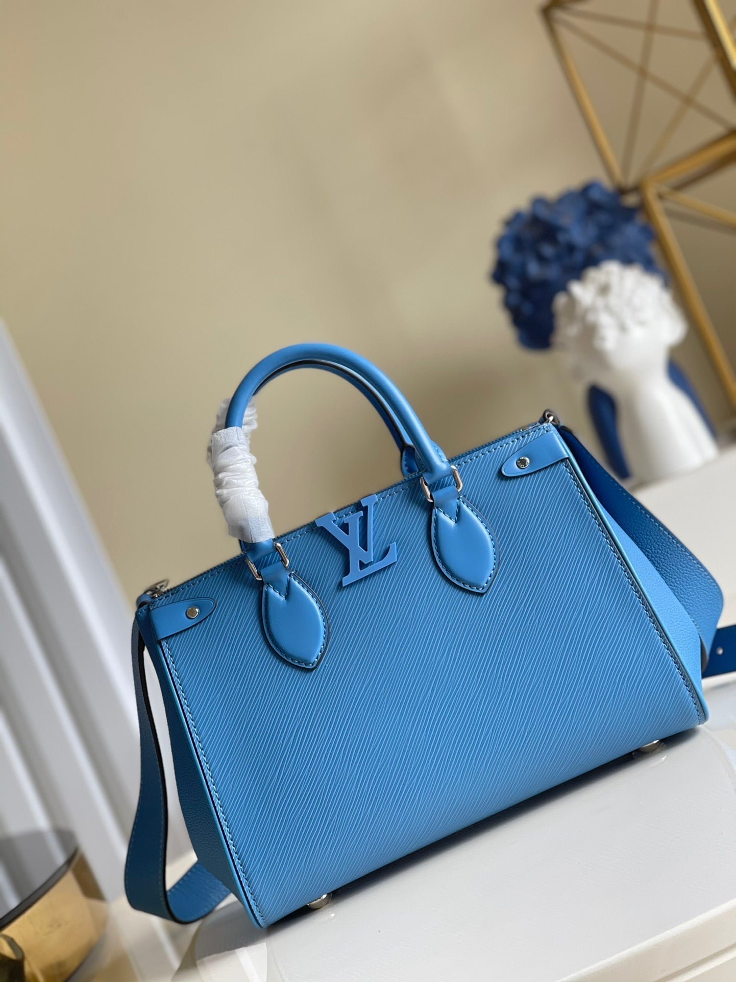 Louis Vuitton Grenelle Tote PM Epi Blue For Women, WomenÃƒÂ¢Ã¢â€šÂ¬Ã¢â€žÂ¢s Handbags, Shoulder And Crossbody Bags 10.6in/27cm Louis Vuitton