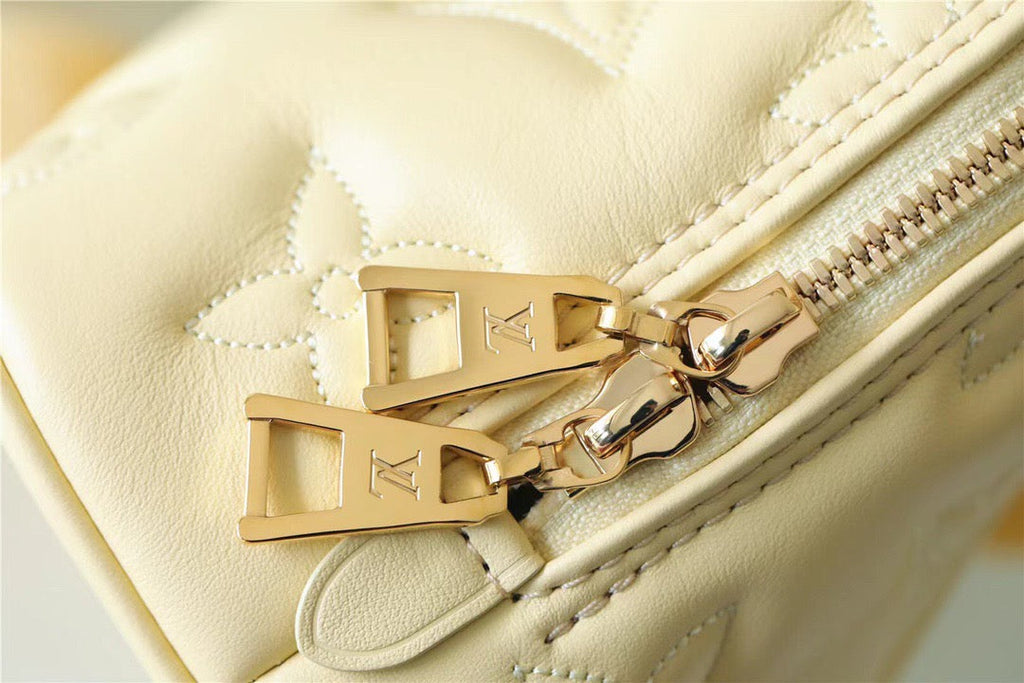 Louis Vuitton Alma BB Banana Yellow For Women,  Shoulder And Crossbody Bags 9.6in/25cm Louis Vuitton M59821