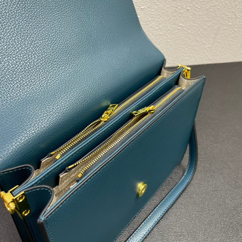 Barnes-Bags - Prada Bags - 824