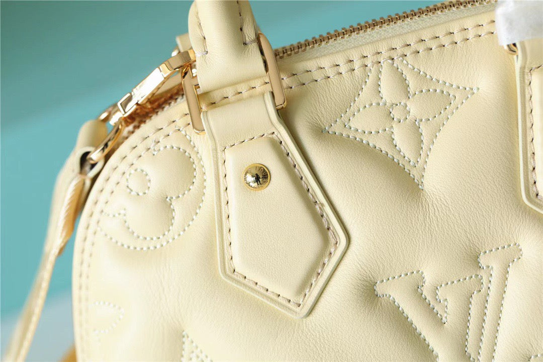 Louis Vuitton Alma BB Banana Yellow For Women,  Shoulder And Crossbody Bags 9.6in/25cm Louis Vuitton M59821