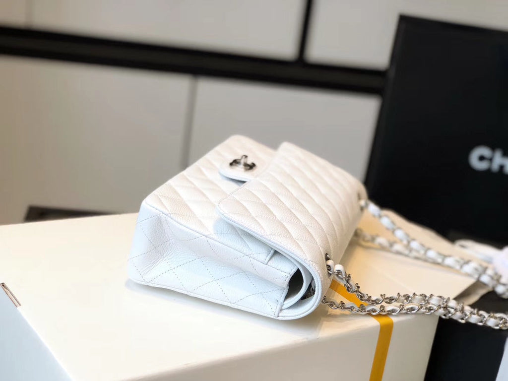 Chanel Classic MeGLAMIum GlamIapbag SiLouis Vuittoner Hardware White 10in/25.5cm