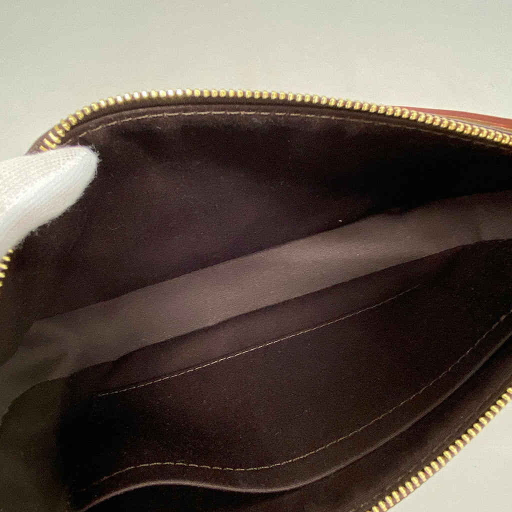 Louis Vuitton Pochette Accessoires   Leather Clutch Bag