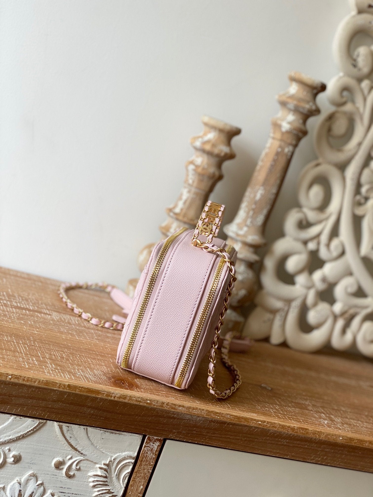 ChanelSmall Vanity Case Gold Hardware Light PiNike For Women Handbags, Shoulder Bags 5.9in/15cm AS3228Ã‚Â 