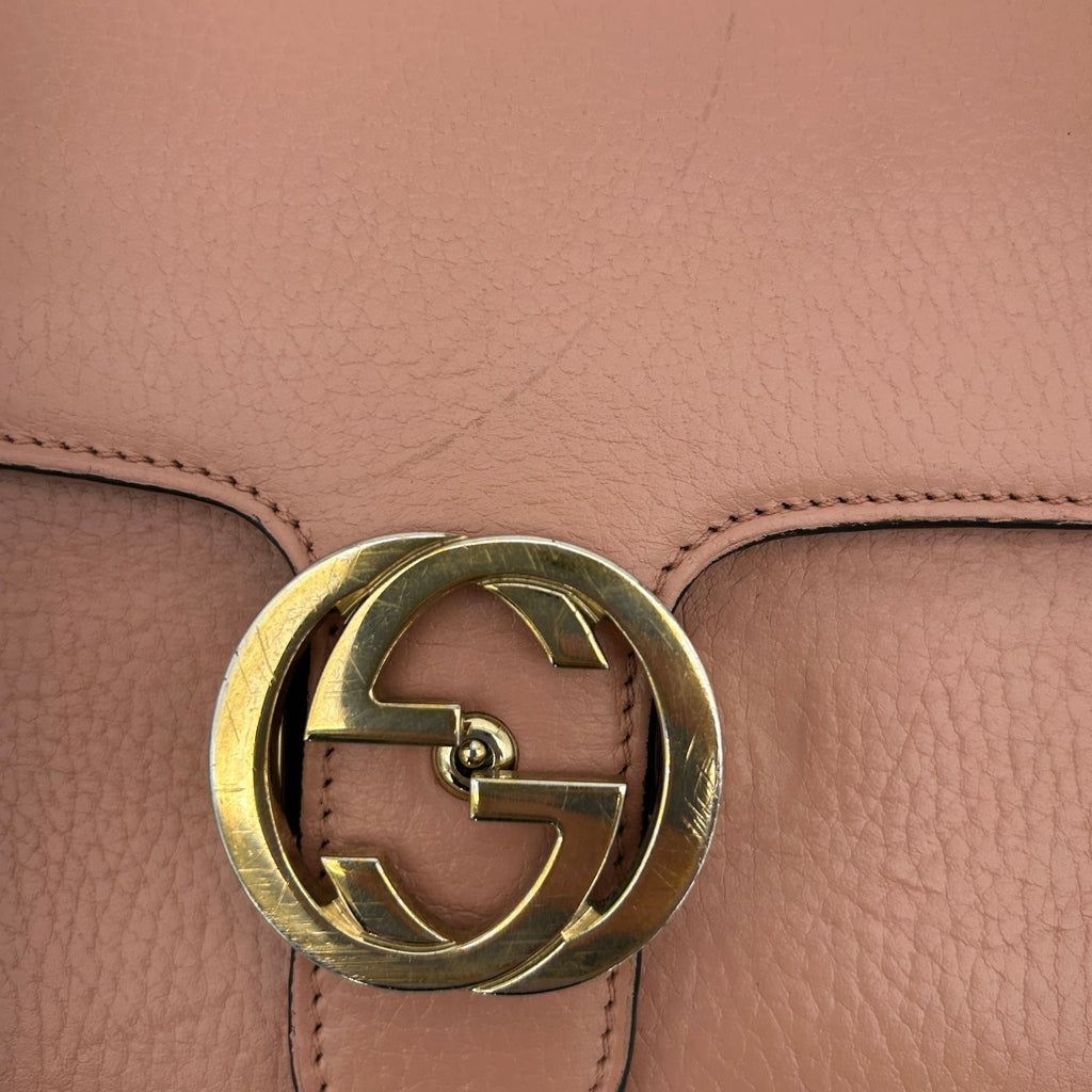 Gucci Interlocking G Shoulder Bag gu6947cc