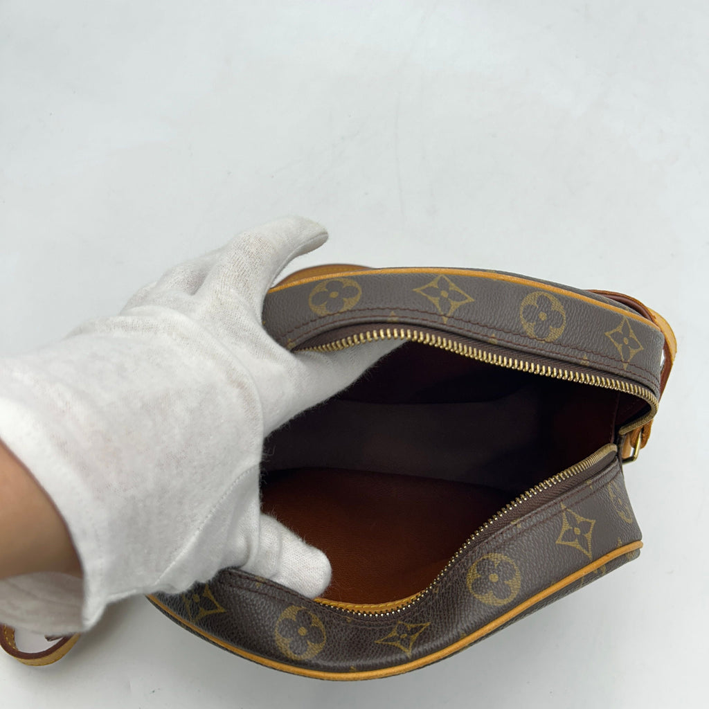 LOUIS VUITTON 2003 Blois Crossbody Bag 2101218429299