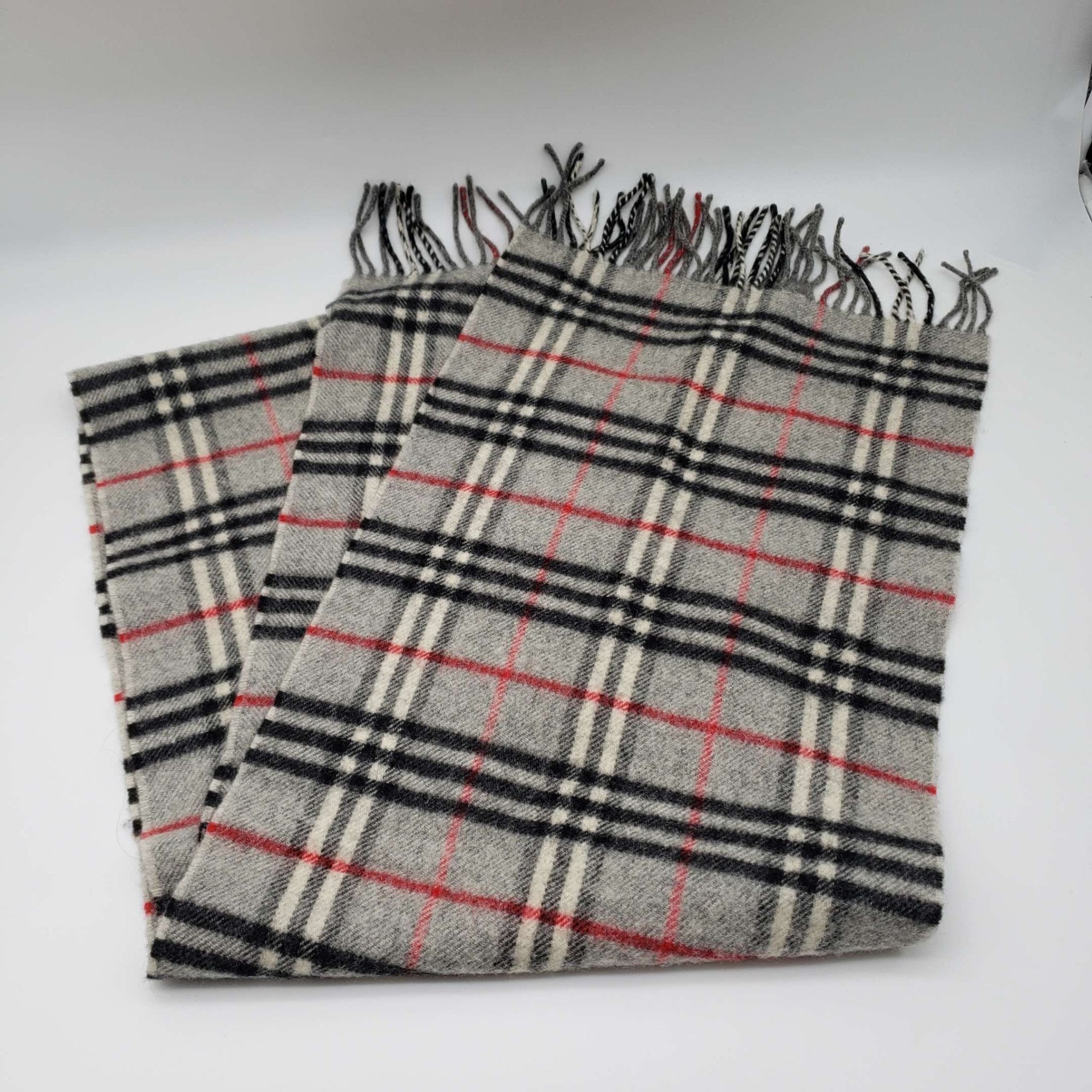 Burberry Classic Scarf 100% Lambswool