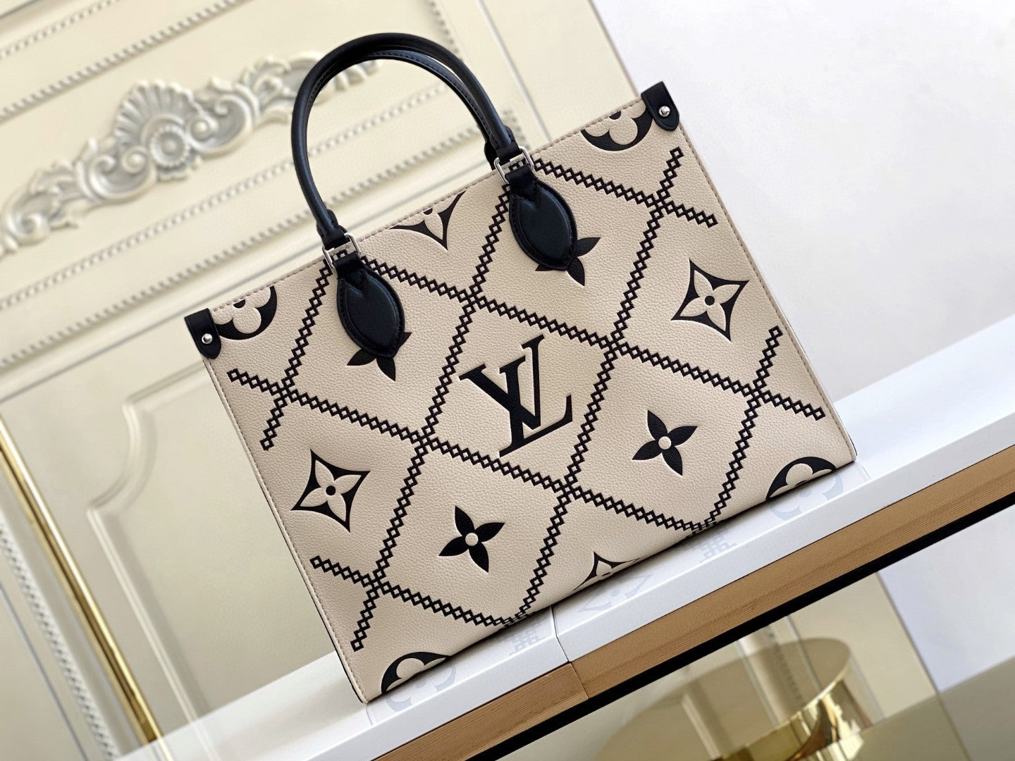 Louis Vuitton Onthego MM Tote Bag Monogram Empreinte CrÃƒÆ’Ã‚Â¨me Beige For Women, Women Handbags, Shoulder Bags And Crossbody Bags 13.8in/35cm Louis Vuitton M46016