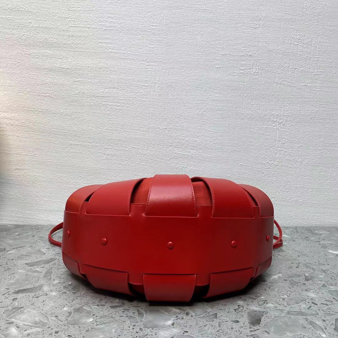 Bottega Veneta Medium Shoulder Bag Red, For Women, Women’s Bags 8.6in/22cm