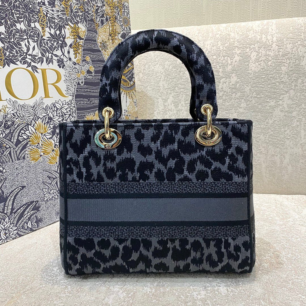 Dior MeDiorum Lady D-Lite Bag Blue and Black Mizza Embroidery, Blue and Black Handbags, Crossbody Bags, 24cm CD M0565ORHM_M962