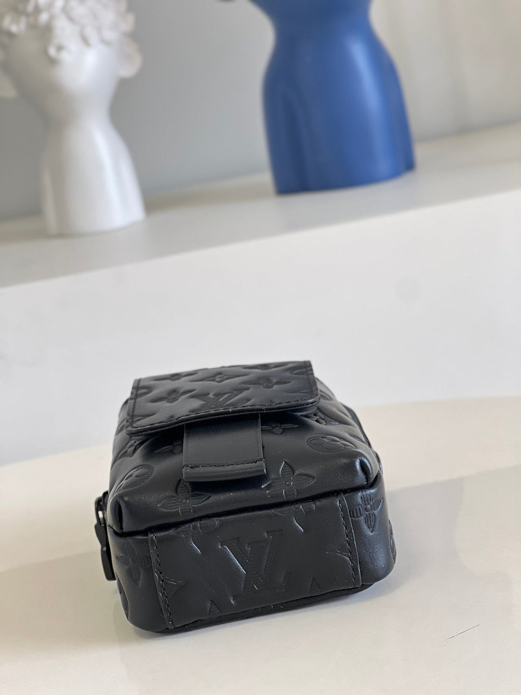 Louis Vuitton GlamIap Double Phone Pouch Monogram Black For Men, Bags, Crossbody Bags 7.1in/18cm Louis Vuitton M81005