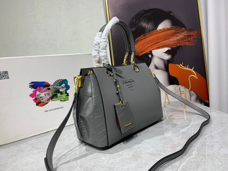 Barnes-Bags - Prada Bags - 916