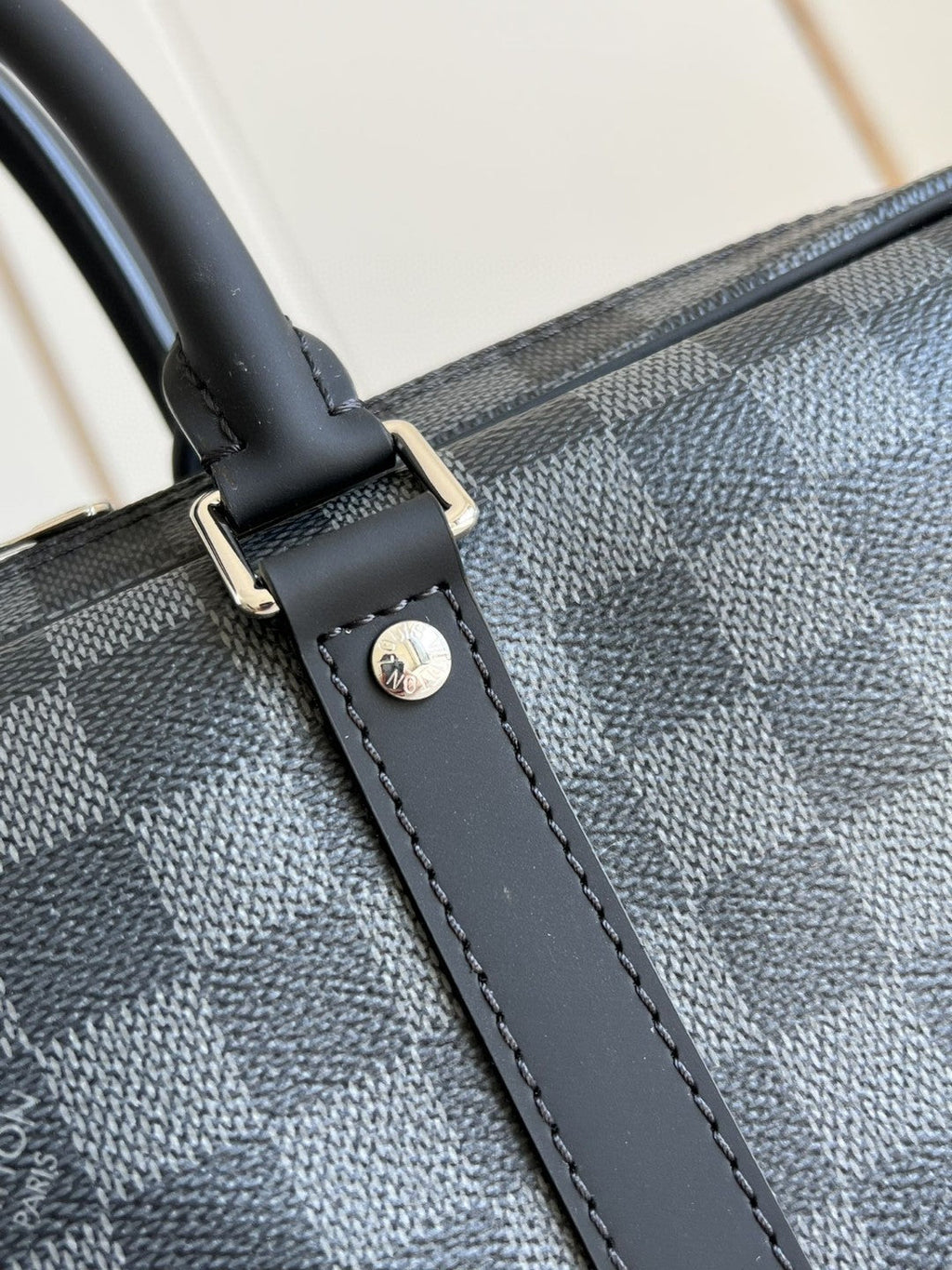 Louis Vuitton Porte Documents Voyage PM Damier Graphite Canvas For Men, Bags, Shoulder And Crossbody Bags 13.8in/35cm Louis Vuitton N41478