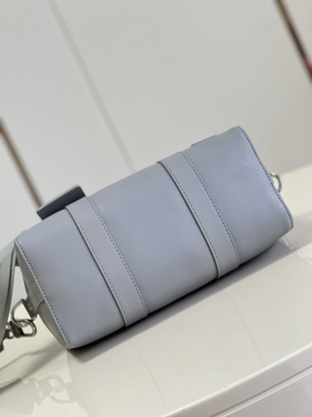 Louis Vuitton City Keepall Grey Aerogram For Women, WoBags, Crossbody Bags 10.6in/27cm Louis Vuitton M59328