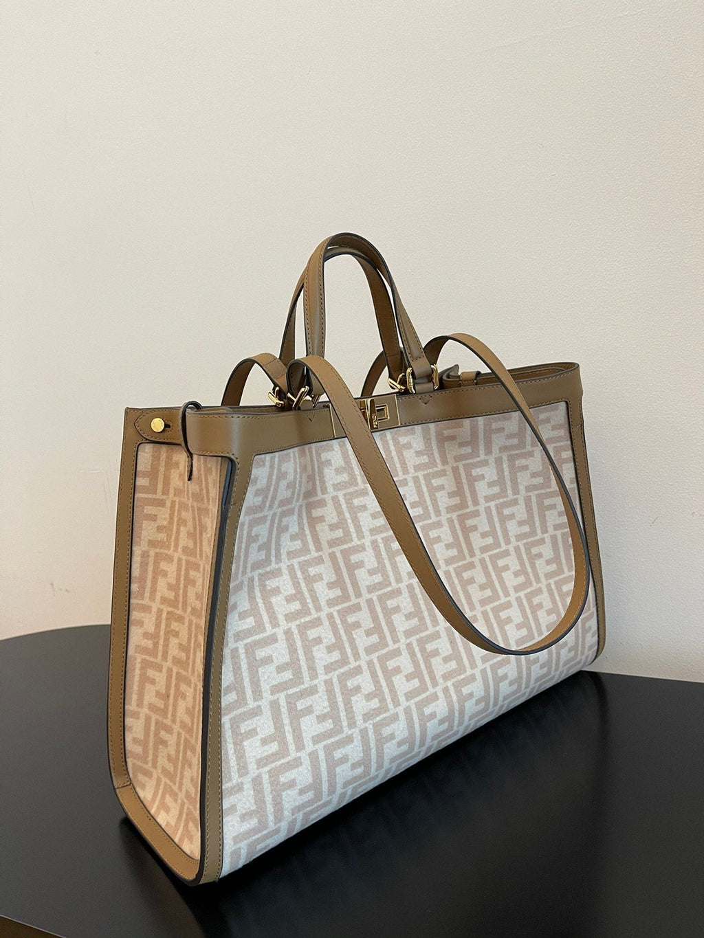 Peekaboo X-tote Bag Beige Canvas For Women, Women’s Handbags, Shoulder Bags 16.1in/41cm FF 8BH374