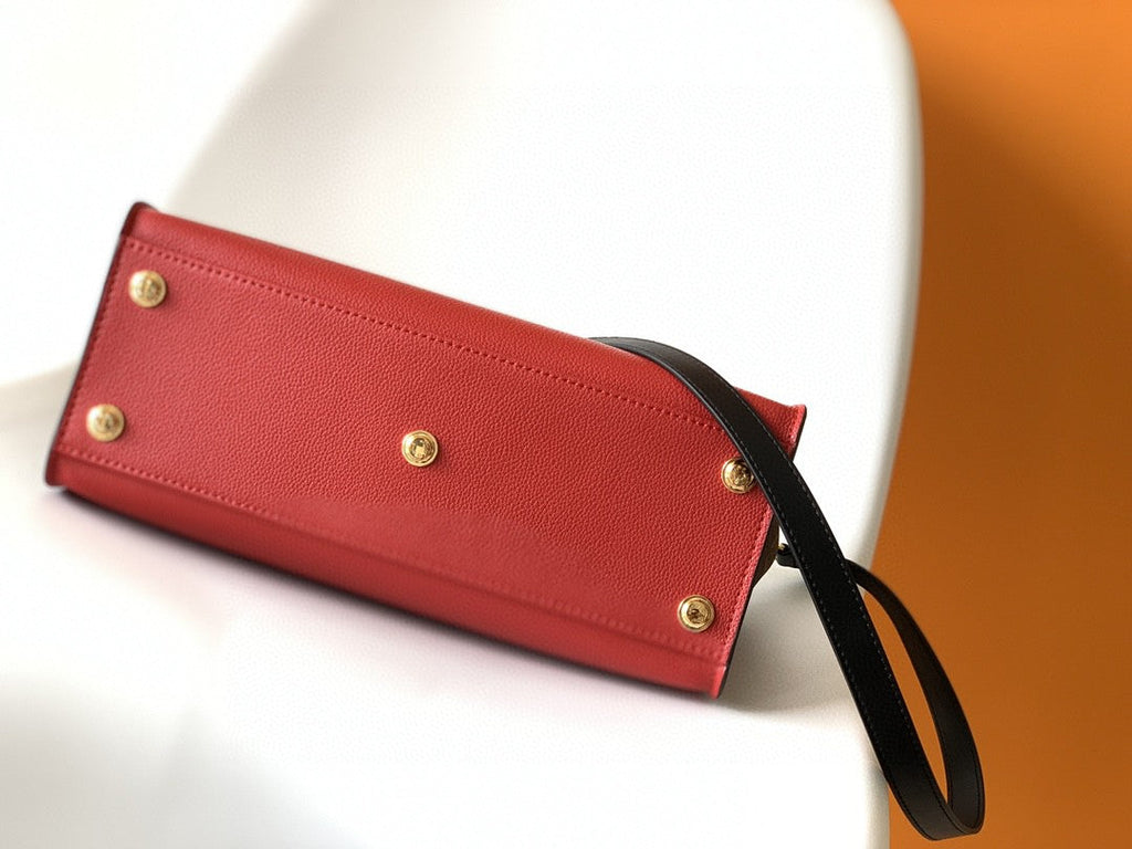 Louis Vuitton On My Side MM Tote Bag Monogram Canvas Red For Women,  Shoulder Bags 12in/31cm Louis Vuitton M53824