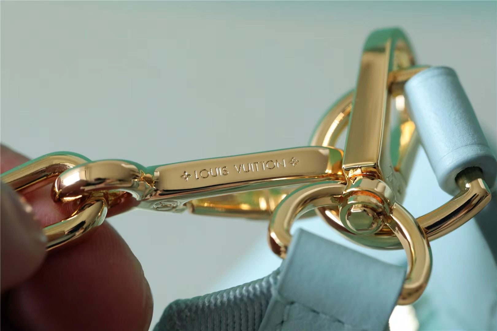 Louis Vuitton Over The Moon Monogram Vert D’Eau Green For Women,  Shoulder and Crossbody Bags 10.8in/27.5cm Louis Vuitton M20857