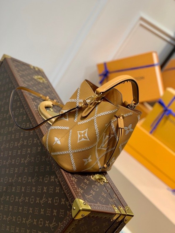 Louis Vuitton NeoNoe MM Bucket Bag Monogram Empreinte Arizona Brown For Women, WomenÃƒÂ¢Ã¢â€šÂ¬Ã¢â€žÂ¢s Handbags, Shoulder Bags 10.2in/26cm Louis Vuitton M46029
