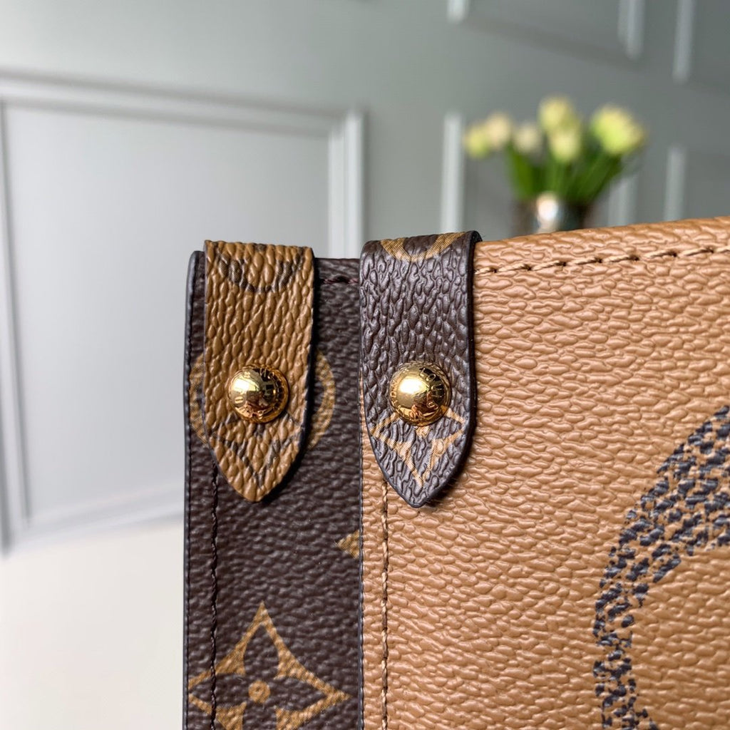 Louis Vuitton OnTheGo MM Monogram And Monogram Reverse Canvas For Women,  Shoulder Bags 13.8in/35cm Louis Vuitton M45321