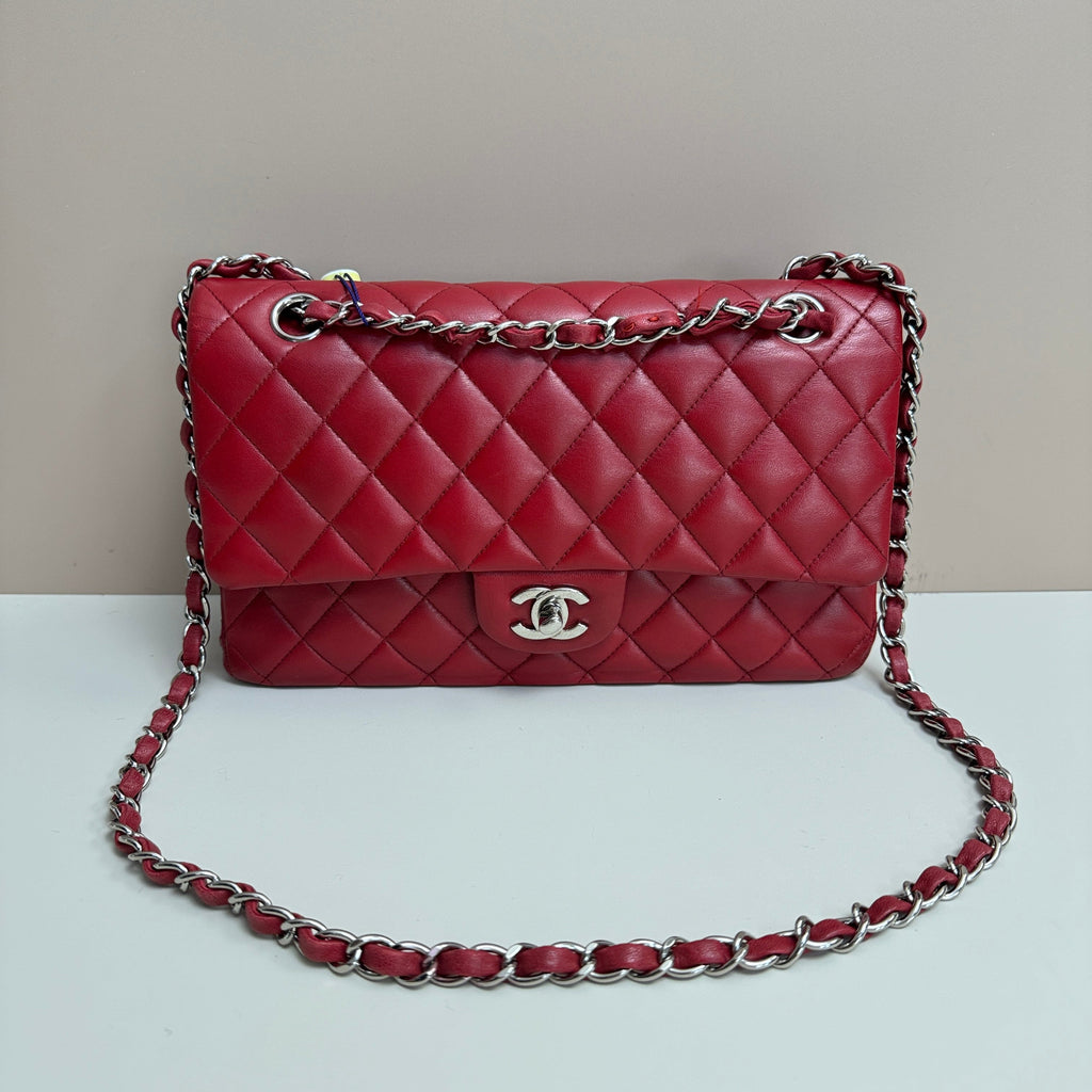 Chanel Classic Jumbo Double Flap Bag B22-96
