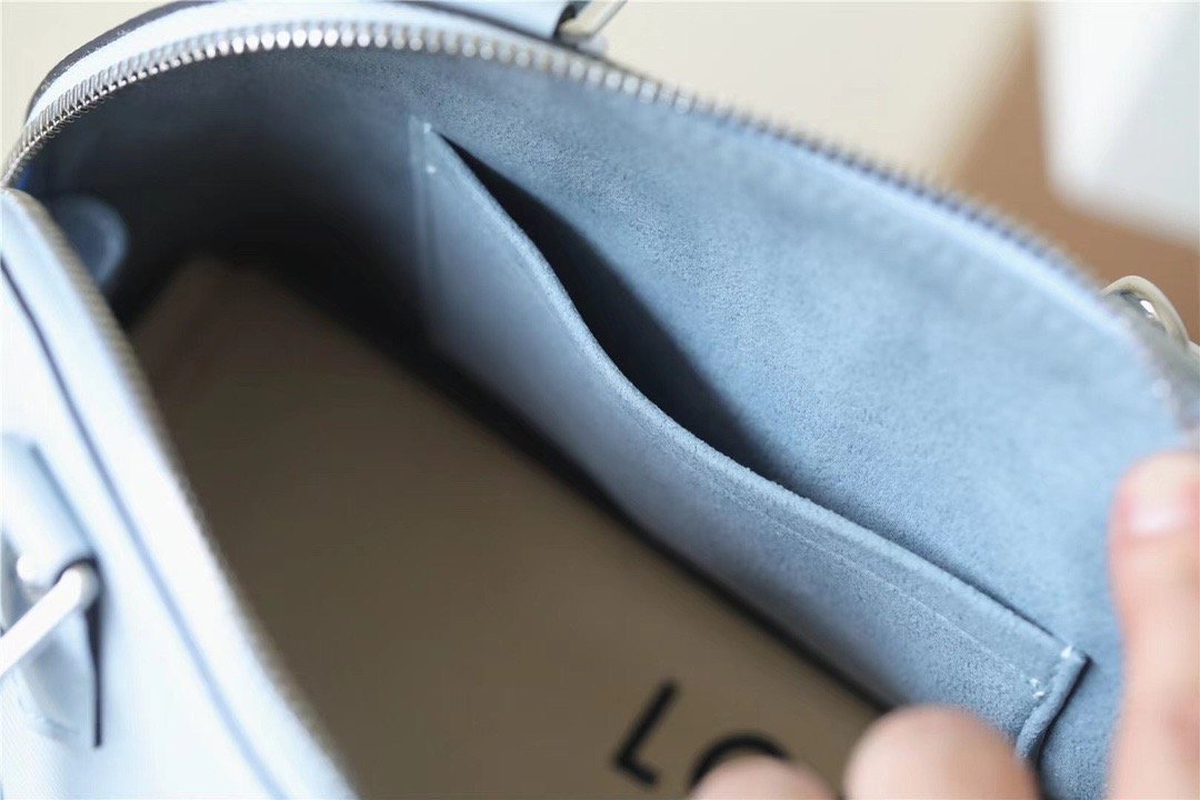 Louis Vuitton Alma Epi Light Blue For Women,  Shoulder And Crossbody Bags 23.5cm/9.3in Louis Vuitton