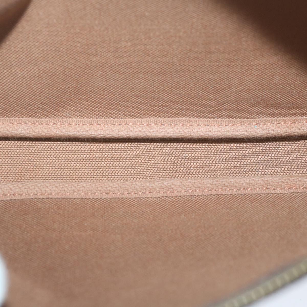 Louis Vuitton Pochette Accessoires  Canvas Clutch Bag