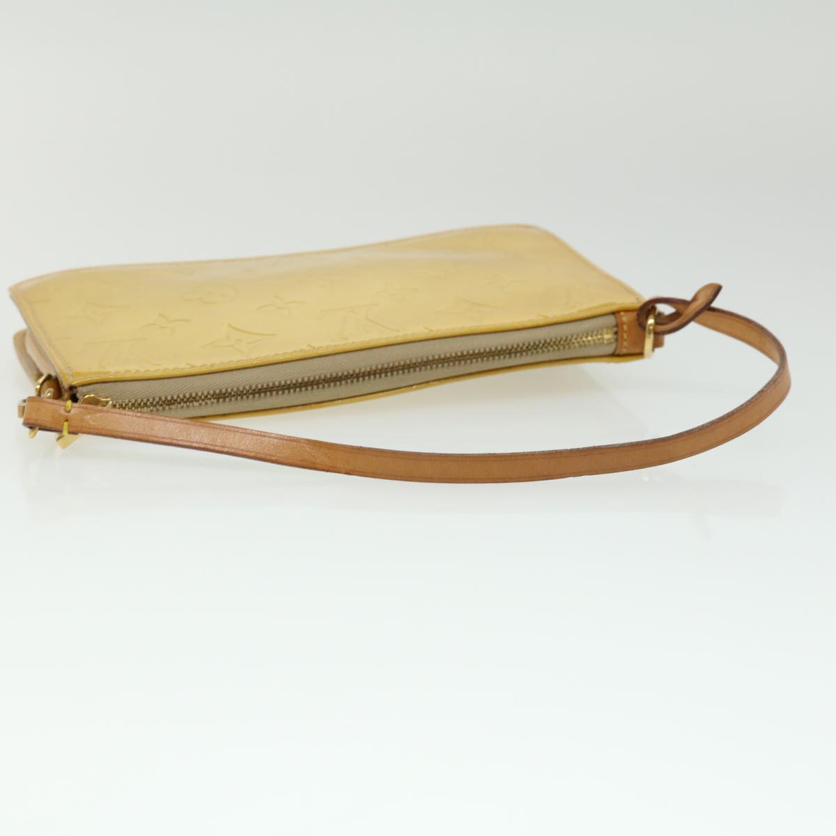 Louis Vuitton Lexington   Leather Clutch Bag