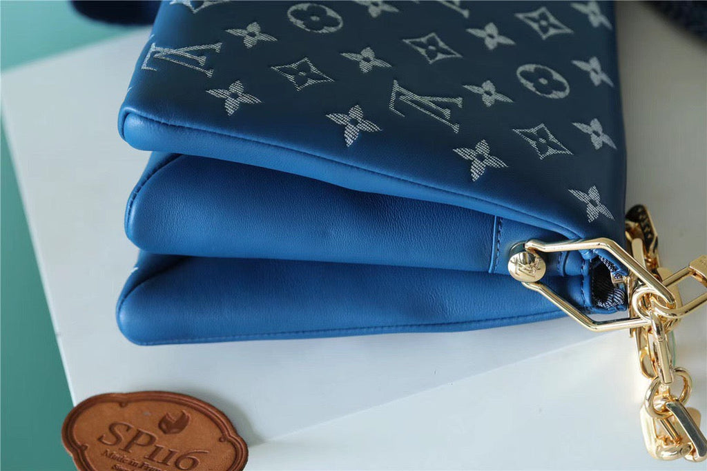 Louis Vuitton Coussin PM Puffy Navy Blue For Women,  Shoulder And Crossbody Bags 10.2n/26cm Louis Vuitton M59392