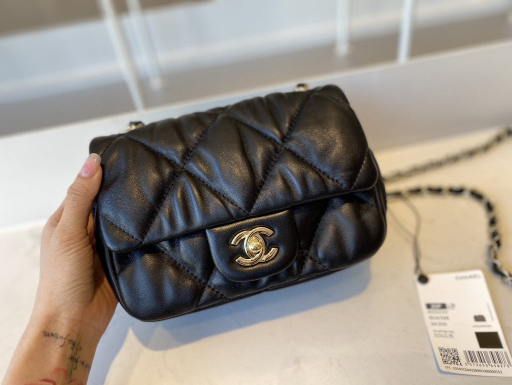 ChanelSmall GlamIap Bag Gold Hardware Black For Women Handbags, Shoulder Bags 7.5in/19cm AS2232