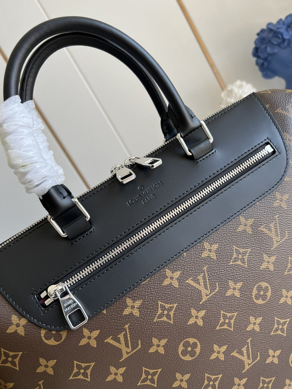 Louis Vuitton Porte Documents Jour Business Bag Monogram For Men, Bags, Shoulder And Crossbody Bags 14.6in/37cm Louis Vuitton