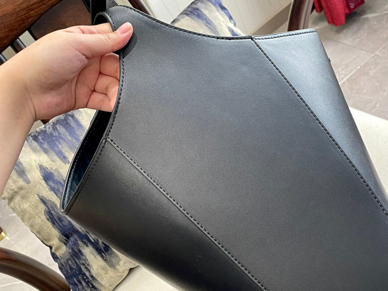Prada Bags - Luxera Bags - 566
