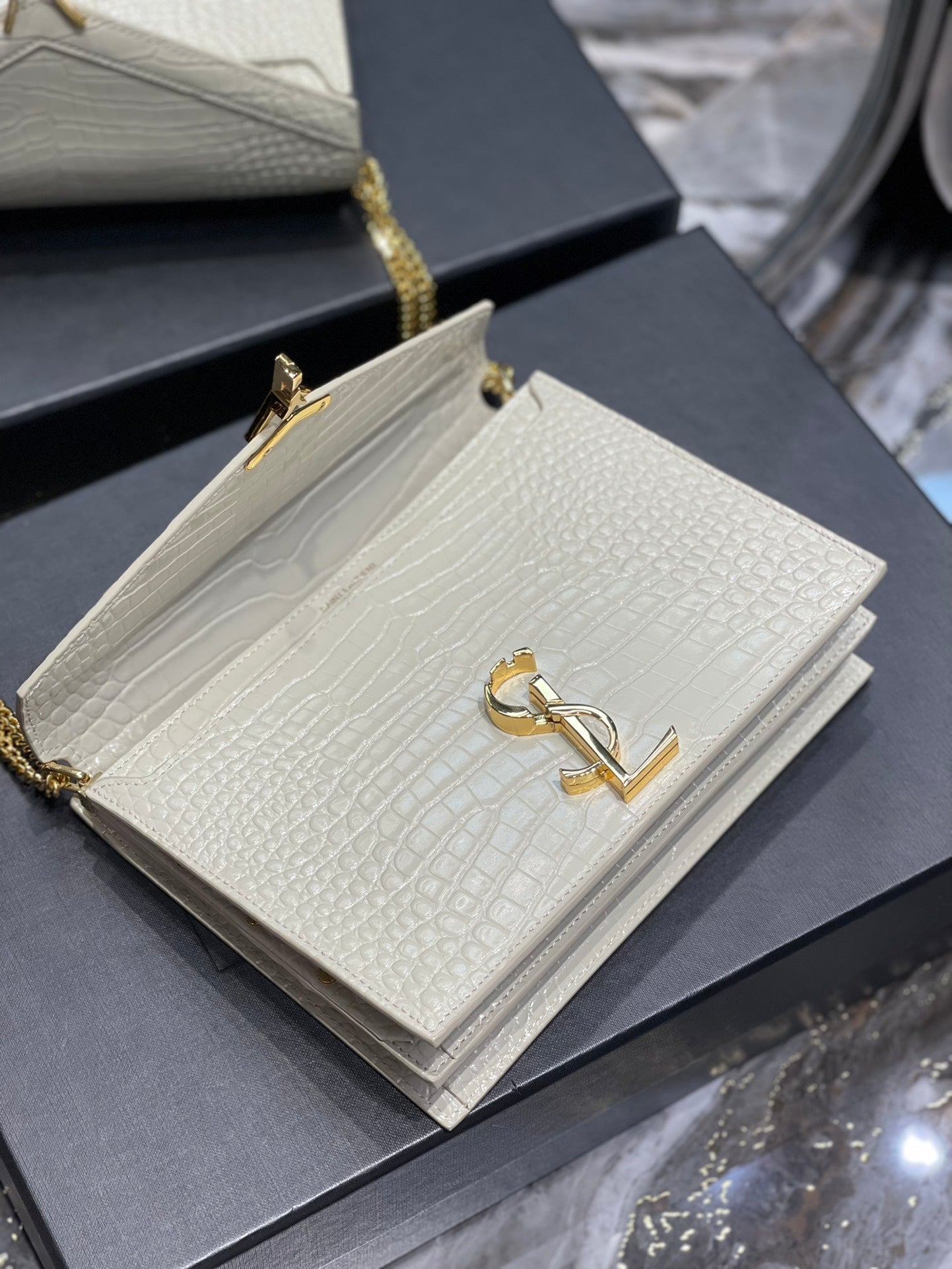 YSSL Cassandra Medium Chain Bag White In Grain De Poudre Embossed For Women 8in/22cm YSL