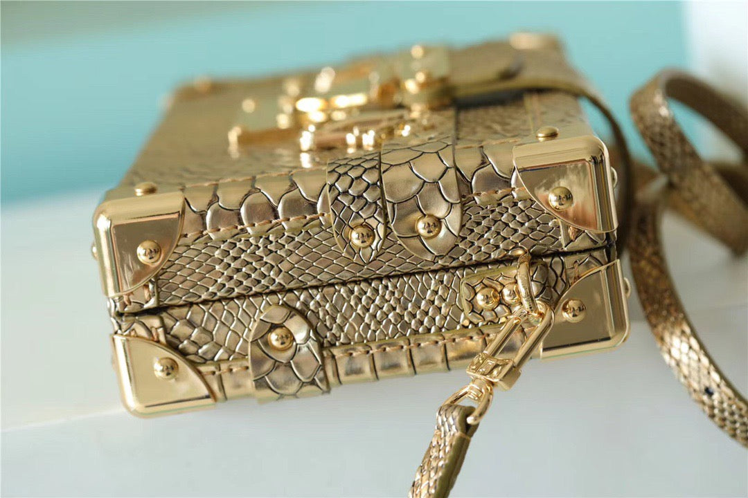 Louis Vuitton Petite Malle High Shiny Alligator By Nicolas Ghesquiere Gold For Women,  Shoulder And Crossbody Bags 7.9in/20cm Louis VuittonÃƒâ€šÃ‚Â 