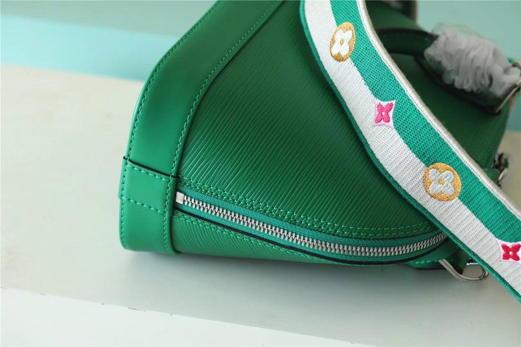Louis Vuitton Alma Epi Green For Women,  Shoulder And Crossbody Bags 23.5cm/9.3in Louis Vuitton