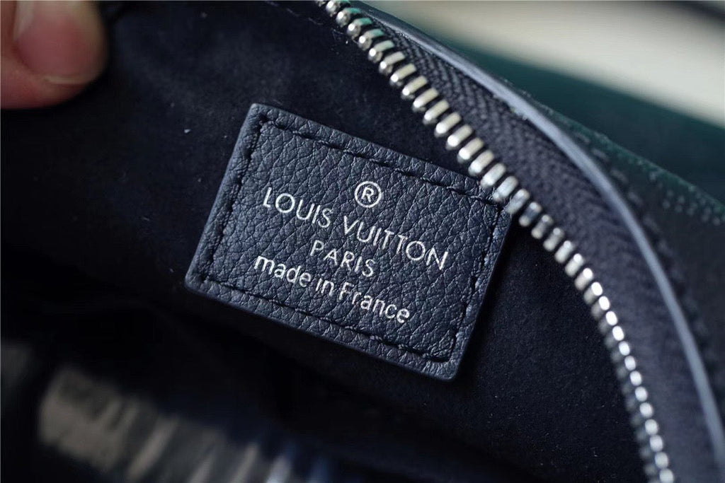 Louis Vuitton Why Knot MM Mahina Black For Women,  Shoulder And Crossbody Bags 13.4in/34cm Louis Vuitton M20788