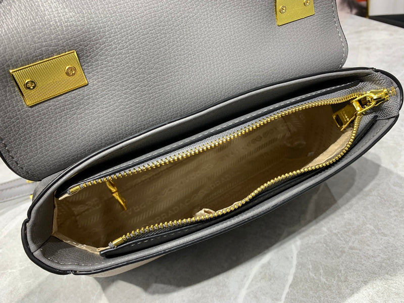 Barnes-Bags - Prada Bags - 842