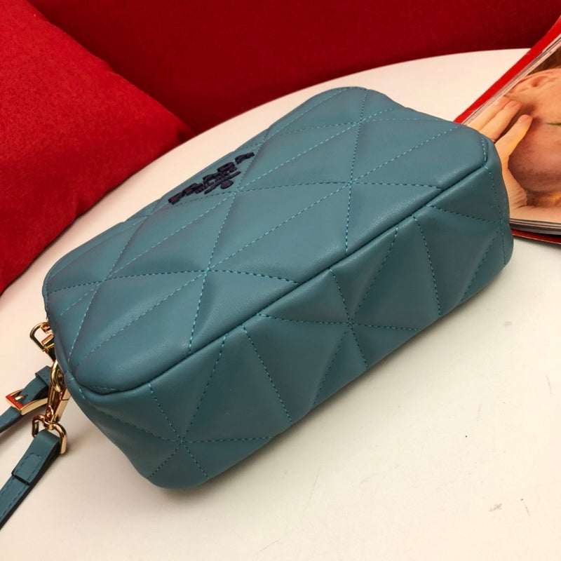Barnes-Bags - Prada Bags - 928