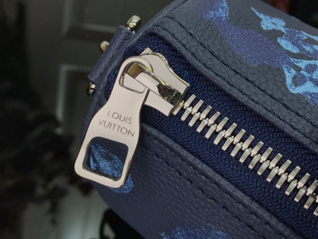 Louis Vuitton Keepall XS Monogram Watercolor Blue Canvas By Virgil Abloh For Men, Bags, Shoulder And Crossbody Bags 8.3in/21cm Louis Vuitton M57844