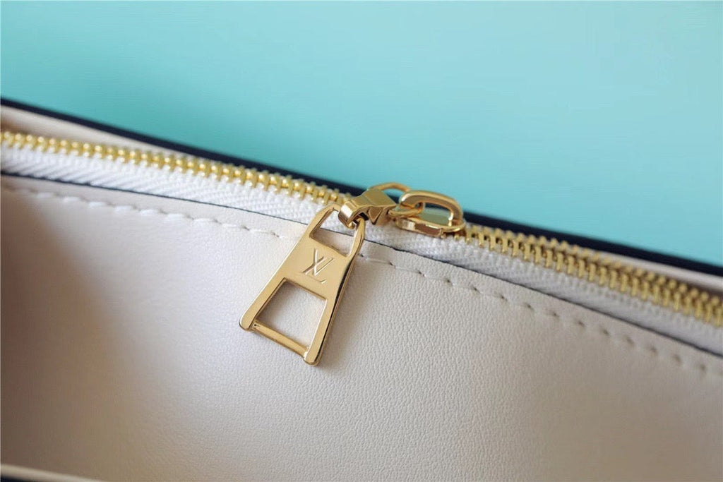 Louis Vuitton Twist MM Epi Beige For Women,  Shoulder And Crossbody Bags 9.1in/23cm Louis Vuitton