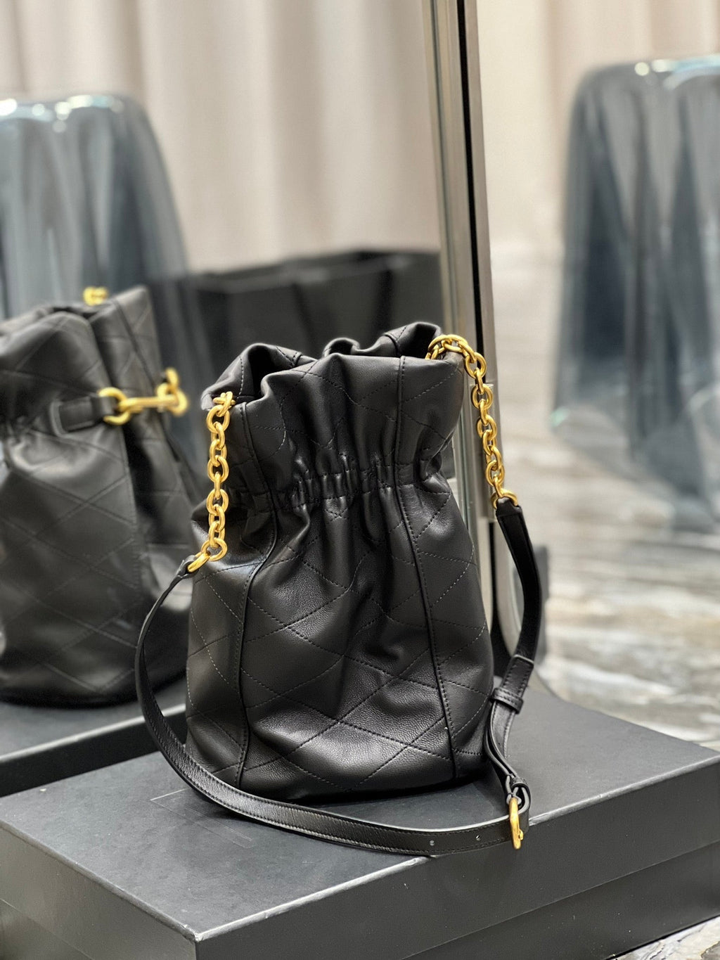 Top Quality Le Maillon Bucket Bag Black For Women 10.6in/27cm YSL 686310AAAJK1000