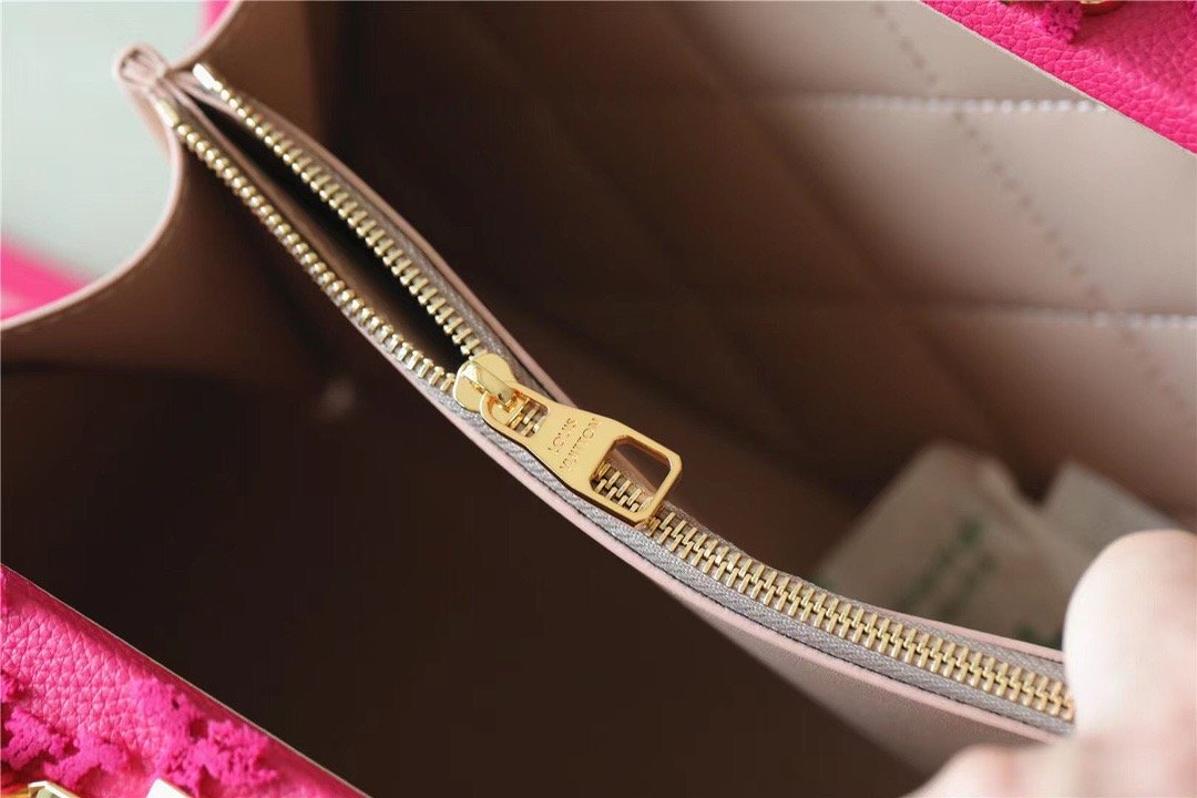 Louis Vuitton Valisette Tresor Monogram Empreinte Pink For Women, Women’s Bags, Shoulder And Crossbody Bags 9.4in/24cm Louis Vuitton