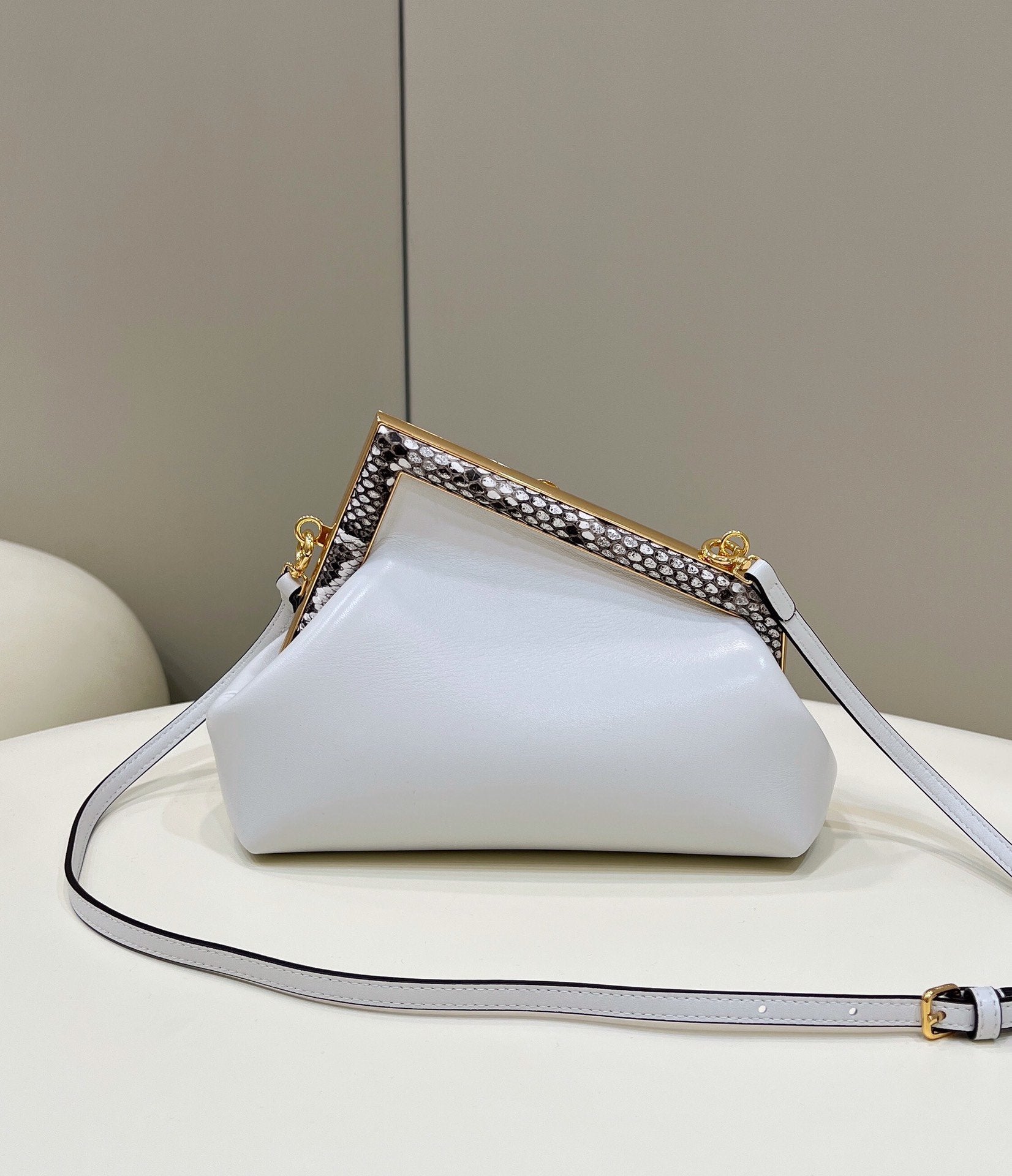 rst Small White For Women, Women’s HandBags, Shoulder And Crossbody Bags 10.2in/26cm FF 8BP129