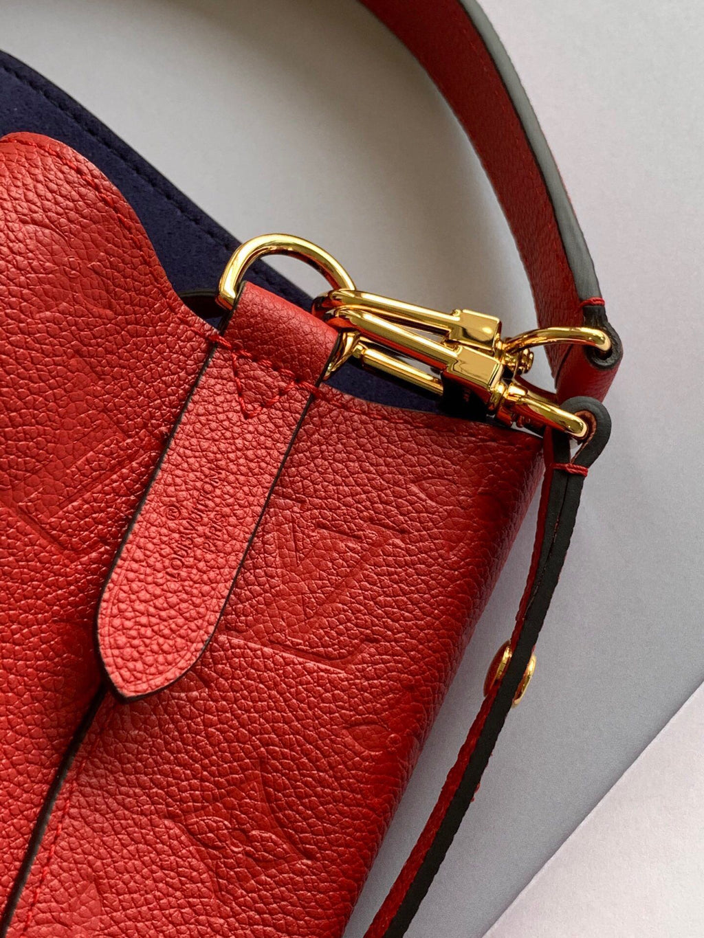 Louis Vuitton NeoNoe MM Bucket Bag Monogram Empreinte Red For Women, Women’s Bags, Shoulder Bags 10.2in/26cm Louis Vuitton