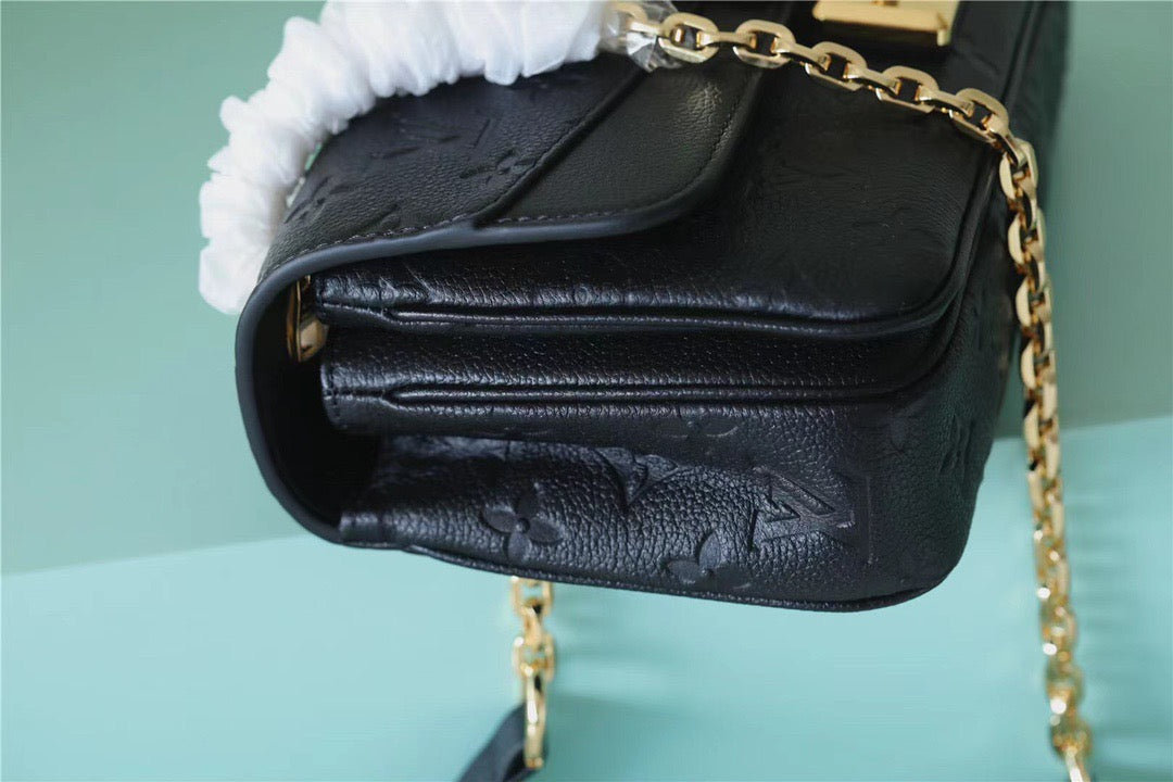 Louis Vuitton MarGLAMIau Monogram Empreinte Black For Women,  Shoulder And Crossbody Bags 9.6in/29.5cm Louis Vuitton M46200