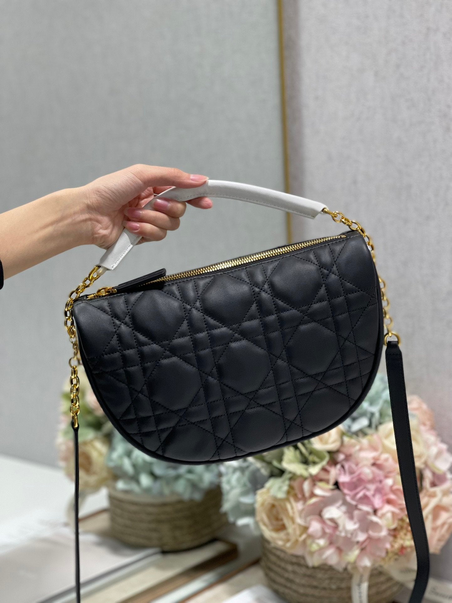 Dior MeDiorum Vibe Hobo Bag Black Cannage, Black Handbags, Crossbody Bags, 30cm CD M7201ONOA_M911
