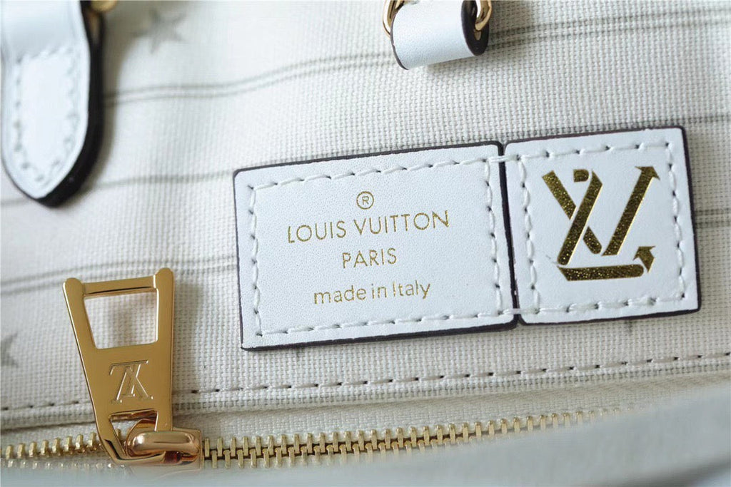 Louis Vuitton Onthego MM Monogram Giant And Rafa White/ Yellow For Women,  Shoulder And Crossbody Bags 35cm/13.8in Louis VuittonÃƒâ€šÃ‚Â 