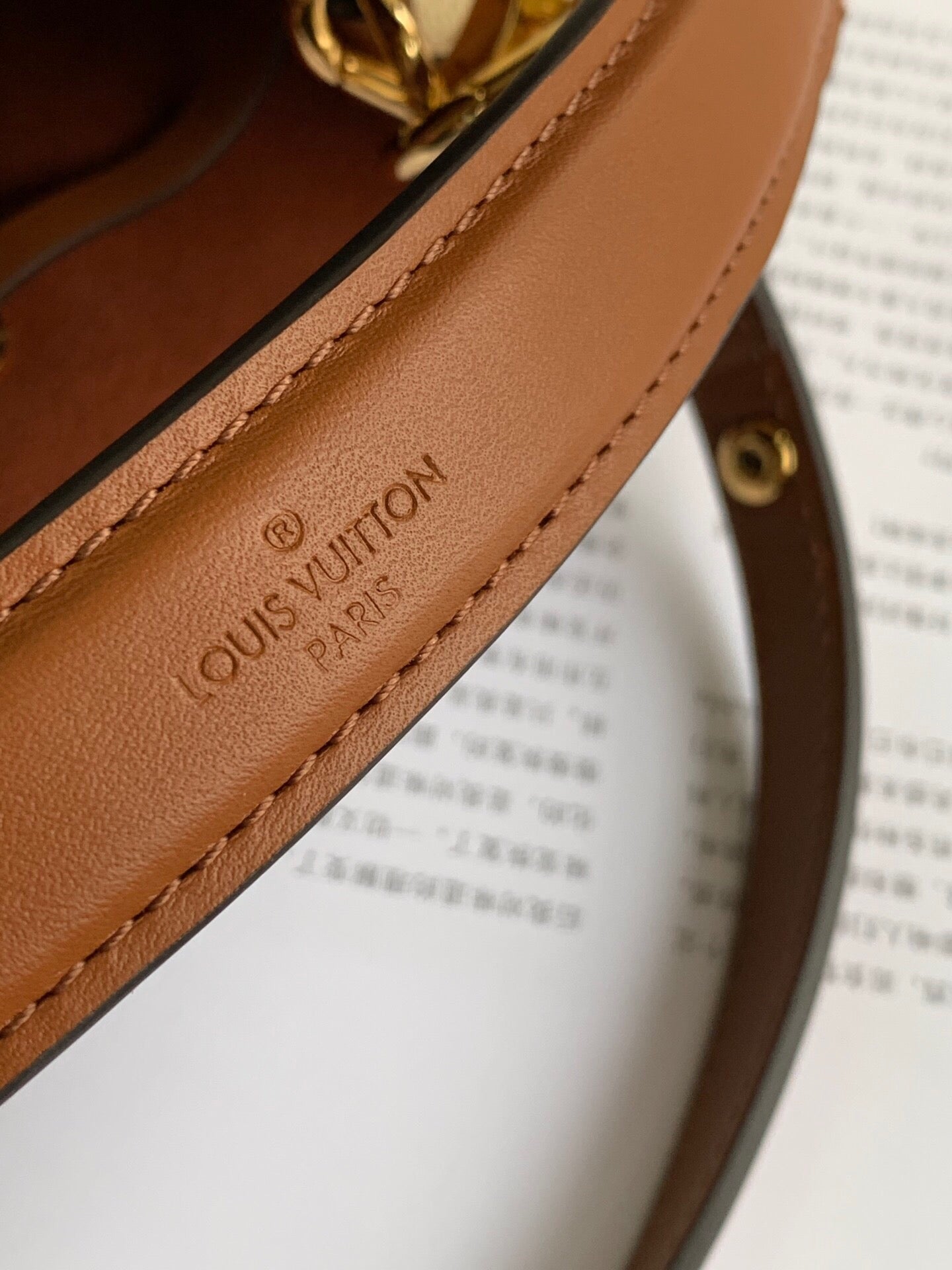 Louis Vuitton NeoNoe MM Bucket Bag Monogram Empreinte Creme For Women, Women’s Bags, Shoulder Bags 10.2in/26cm Louis Vuitton M45307