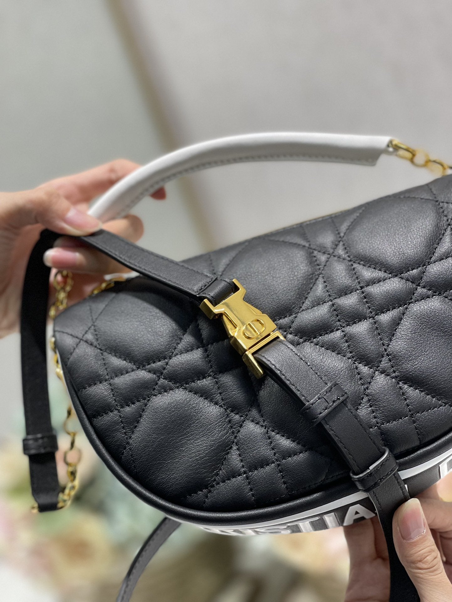 Dior Small Vibe Hobo Bag Black Cannage, Black Handbags, Crossbody Bags, 20cm CD M7200ONOA_M911