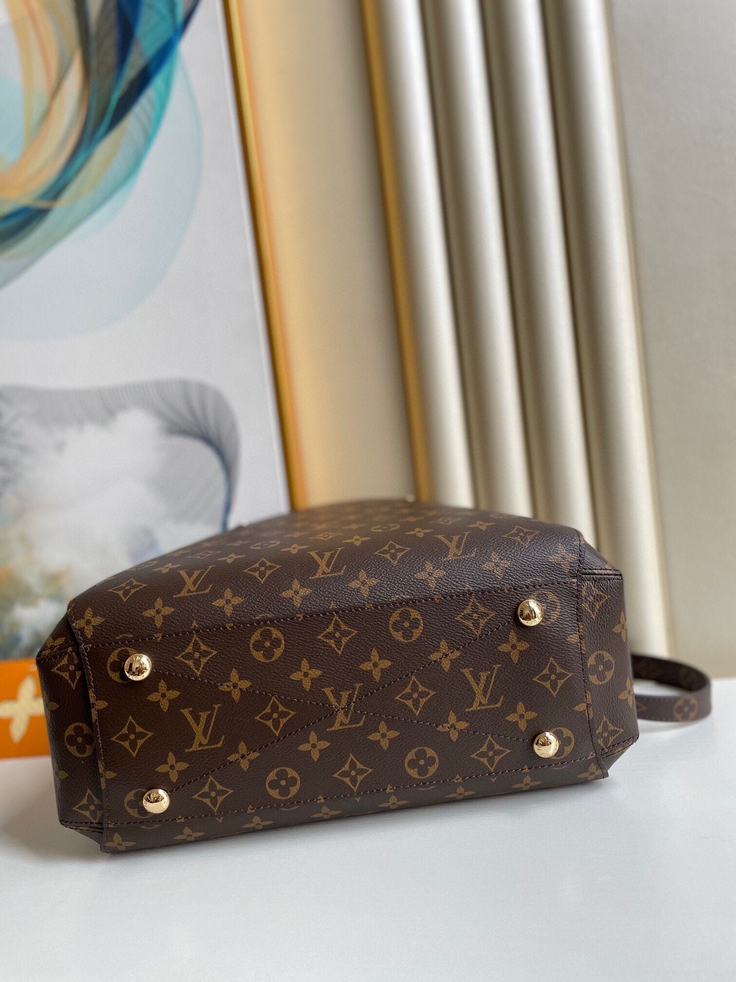 Louis Vuitton Montaigne MM Monogram Canvas For Women,  Shoulder And Crossbody Bags 13in/33cm Louis Vuitton M41056